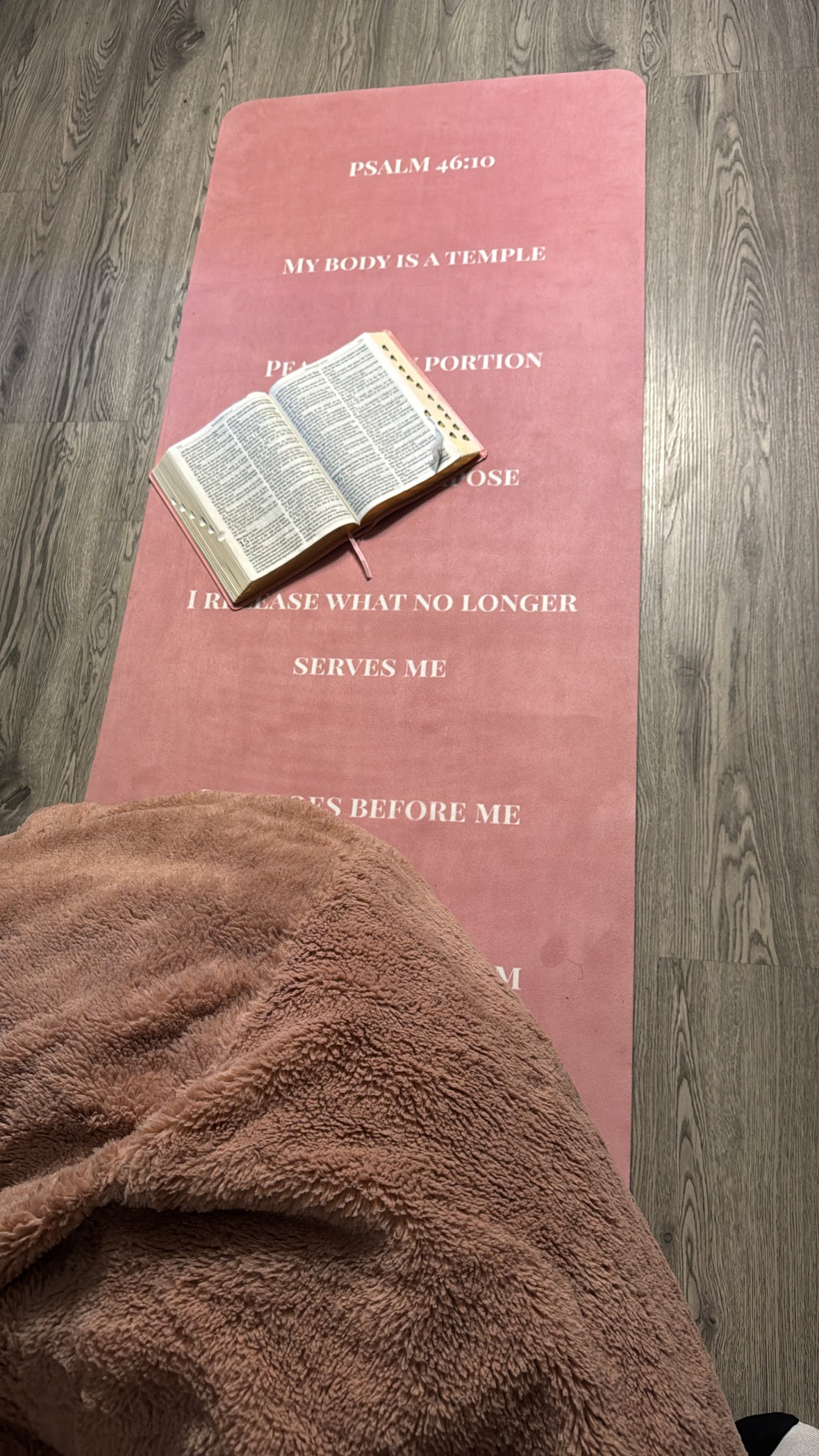 Set Apart Club Yoga Mat – Divine Alignment Edition